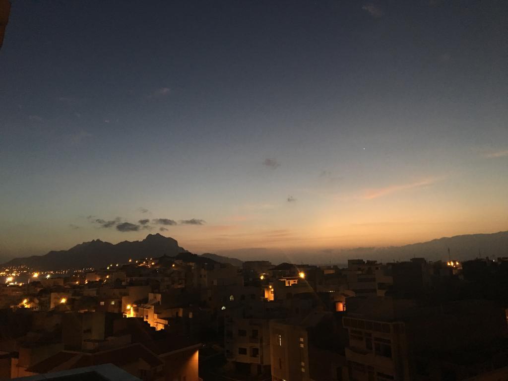 Maderalzinho * Mindelo